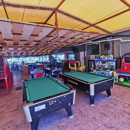 Отель Waterpark 4*
